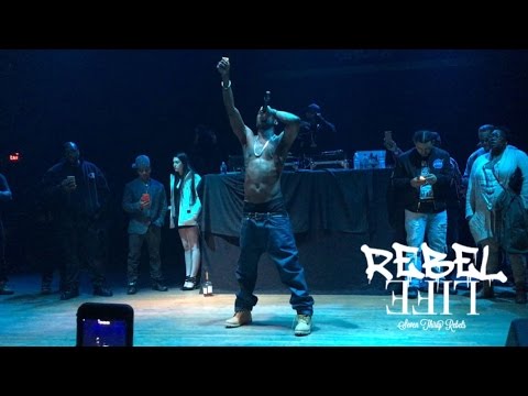 Is it true that DMX resides in Rhode Island?