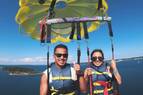 Is parasailing done in the island style in Rhode Island?